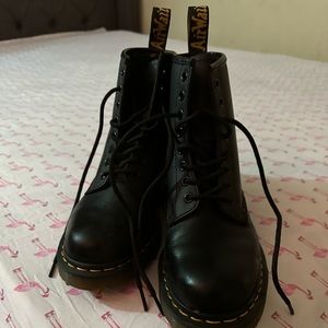 Just bought these doc martens. Open to any reasonable offers.